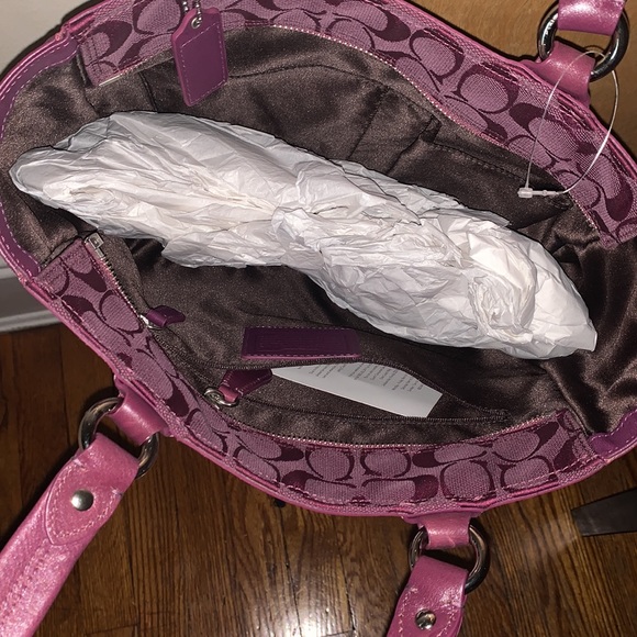 Authentic Coach Purse - Picture 4 of 11